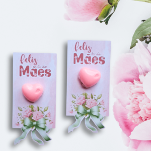 Card com mini sabonete de coração Dia das Mães